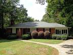 Rental Residential, Bungalow/Cottage - Griffin, GA 1130 E College St