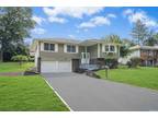 Commack, Suffolk County, NY House for sale Property ID: 417727092