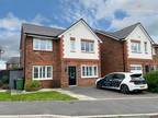4 bedroom detached house for sale in Fern Hill Drive, Farndon, CH3