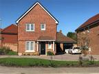 3 bedroom detached house for sale in Norman Rise, Spencers Wood, Reading