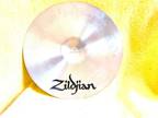 A. Zildjian 16 inch Thin Crash Cymbal - Near Mint!