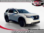 2024 Nissan Pathfinder PRL WHT TR