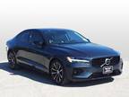 2021 Volvo S60 T5 Momentum