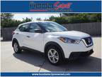 2020 Nissan Kicks White, 69K miles