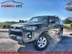 2016 Toyota 4Runner SR5 W/ Third Row Seating & Navigation 4WD SPORT UTILITY 4-DR