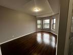 3 bedroom in Chicago IL 60615