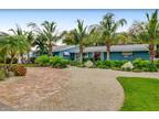 6201 Holmes Blvd, Holmes Beach, FL 34217