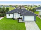 1112 28th Pl, Cape Coral, FL 33993