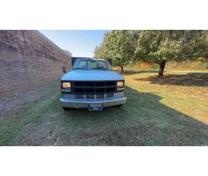 2002 Chevrolet 3500 HD Regular Cab &amp; Chassis for sale is a 2002 Chevrolet 3500 Model Car for Sale in Mebane NC