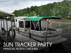 2000 Sun Tracker Party Boat for Sale