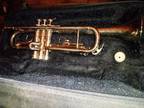 Mendini band TRUMPET with case and mouthpiece.