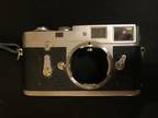 Leica M2 Chrome 35mm rangefinder film camera body