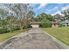 795 Briarwood Ct, Orange City, FL 32763