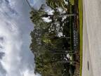 18479 SE Wood Haven Ln #E, Tequesta, FL 33469