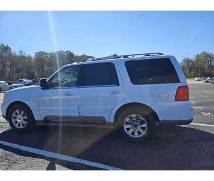 2004 Lincoln Navigator for sale is a White 2004 Lincoln Navigator 4dr Car for Sale in Humboldt TN