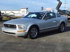 2005 Ford Mustang V6 Deluxe