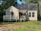 1313 Greenbriar Dr, Griffin, GA 30223