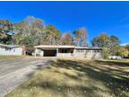 332 Wildwood Dr, Dallas, GA 30132