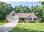 68 Queen Ct, Commerce, GA 30530