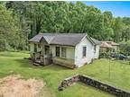 3208 Altacrest Dr, Scottdale, GA 30079