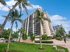 6423 Collins Ave #302, Miami Beach, FL 33141