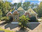 6579 Pond View Ct, Clermont, GA 30527