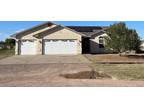 991 E Desert Cove Dr, Pueblo West, CO 81007