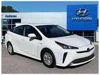 2022 Toyota Prius LE