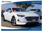 2022 Hyundai Sonata Hybrid Blue