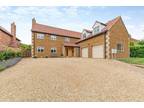 5 bedroom detached house for sale in Wrights Lane, Wymondham - 35478114 on