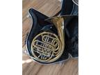 Yamaha YHR-561 Double French Horn with case and mouthpiece