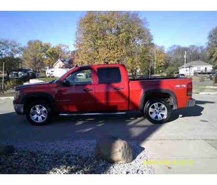 2008 GMC Sierra 1500 Crew Cab for sale is a Red 2008 GMC Sierra 1500 Crew Cab Car for Sale in Chillicothe IL