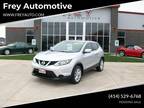 2017 Nissan Rogue Silver, 148K miles