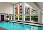 Bay view downtown condo, 2 bedrooms, hot tub, pool, Belltown, Seattle