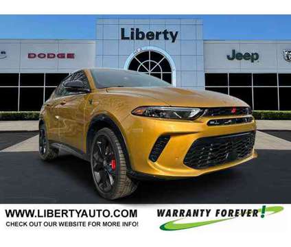2024 Dodge Hornet R/T is a Gold 2024 Car for Sale in Pataskala OH