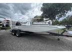 2023 Crestliner 2000 Bay Platinum