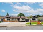 1446 Turning Bend Dr, Claremont, CA 91711