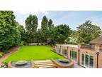 Rent a 7 bedroom house of 929 m² in London (Turquoise, 42 The Bishops Avenue