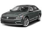 2019 Volkswagen Passat 2.0T SE R-Line