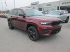 2024 Jeep grand cherokee Red, 13 miles