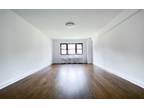 Rental listing in Murray Hill, Manhattan. Contact the landlord or property