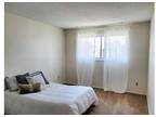 Rent a 3 room apartment of m² in Barrington (2-75 Oak Park Walk, Canada)