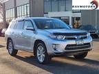 2012 Toyota Highlander Silver, 121K miles