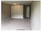 Rent a 2 room apartment of 818 m² in Kitchener (35 Green Valley Dr, Kitchener