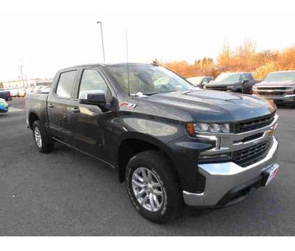 2021UsedChevroletUsedSilverado 1500Used4WD Crew Cab 147 is a Grey 2021 Chevrolet Silverado 1500 Car for Sale in Liverpool NY