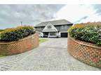 6 bedroom detached house for sale in Bramble Road, Daws Heath, Hadleigh