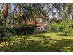 6 bedroom detached house for sale in Southdown Road, Woldingham