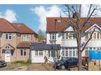5 bedroom semi-detached house to rent in Sherrick Green Road, London