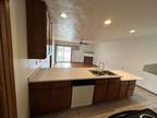 1070 1070 Lakeshore Dr