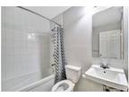 Rent a 5 room apartment of m² in Ottawa (84 russell avenue - 1d ottawa on k1n